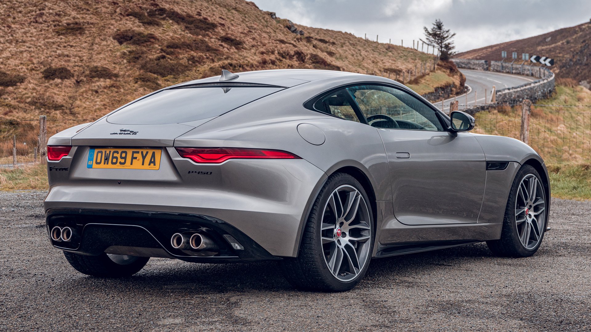 Jaguar F-Type R-Dynamic Wallpapers