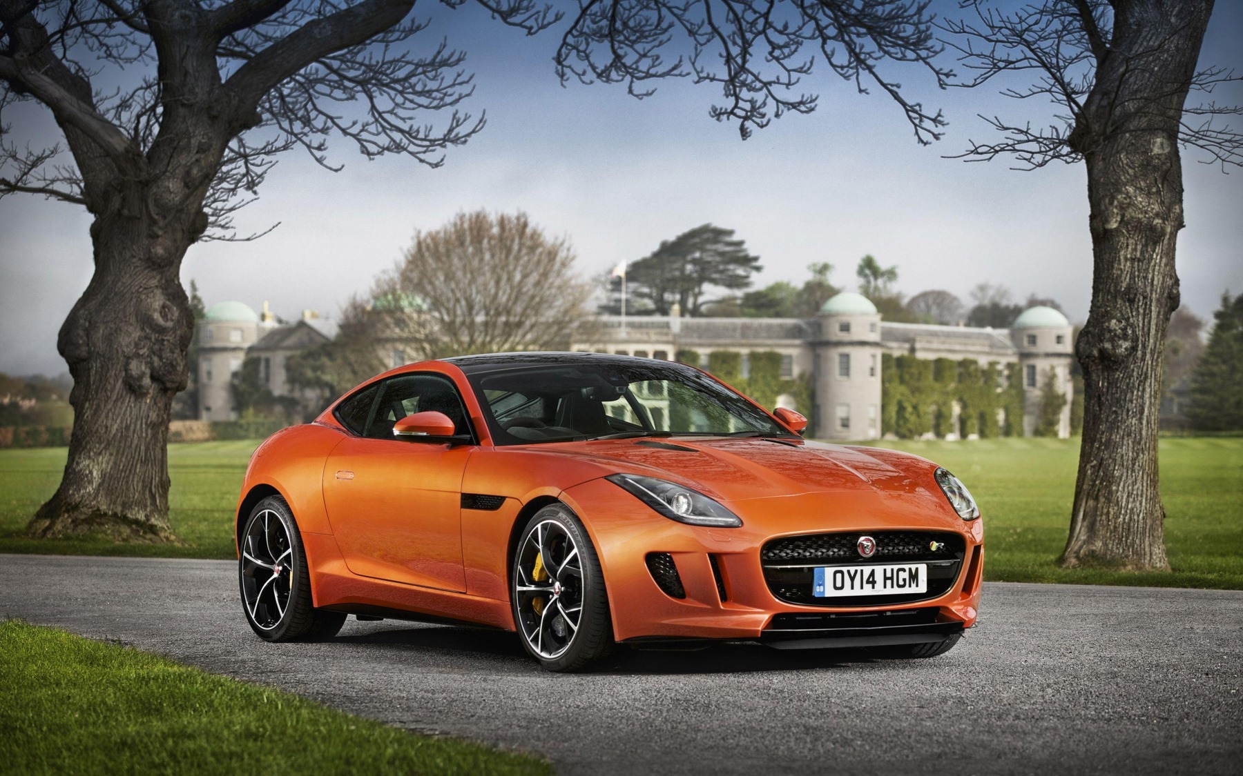 Jaguar F-Type R Wallpapers