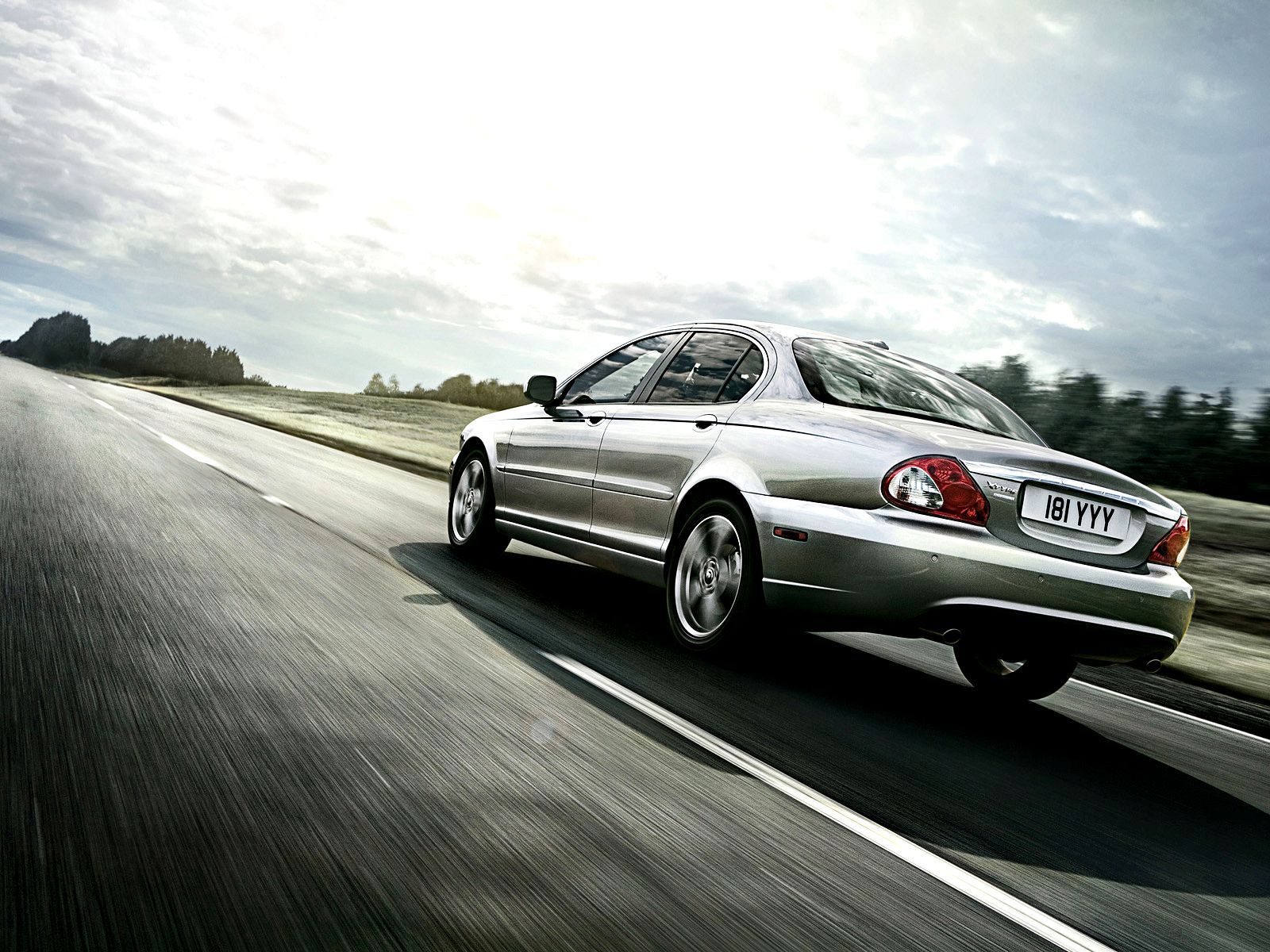 Jaguar X-Type Wallpapers