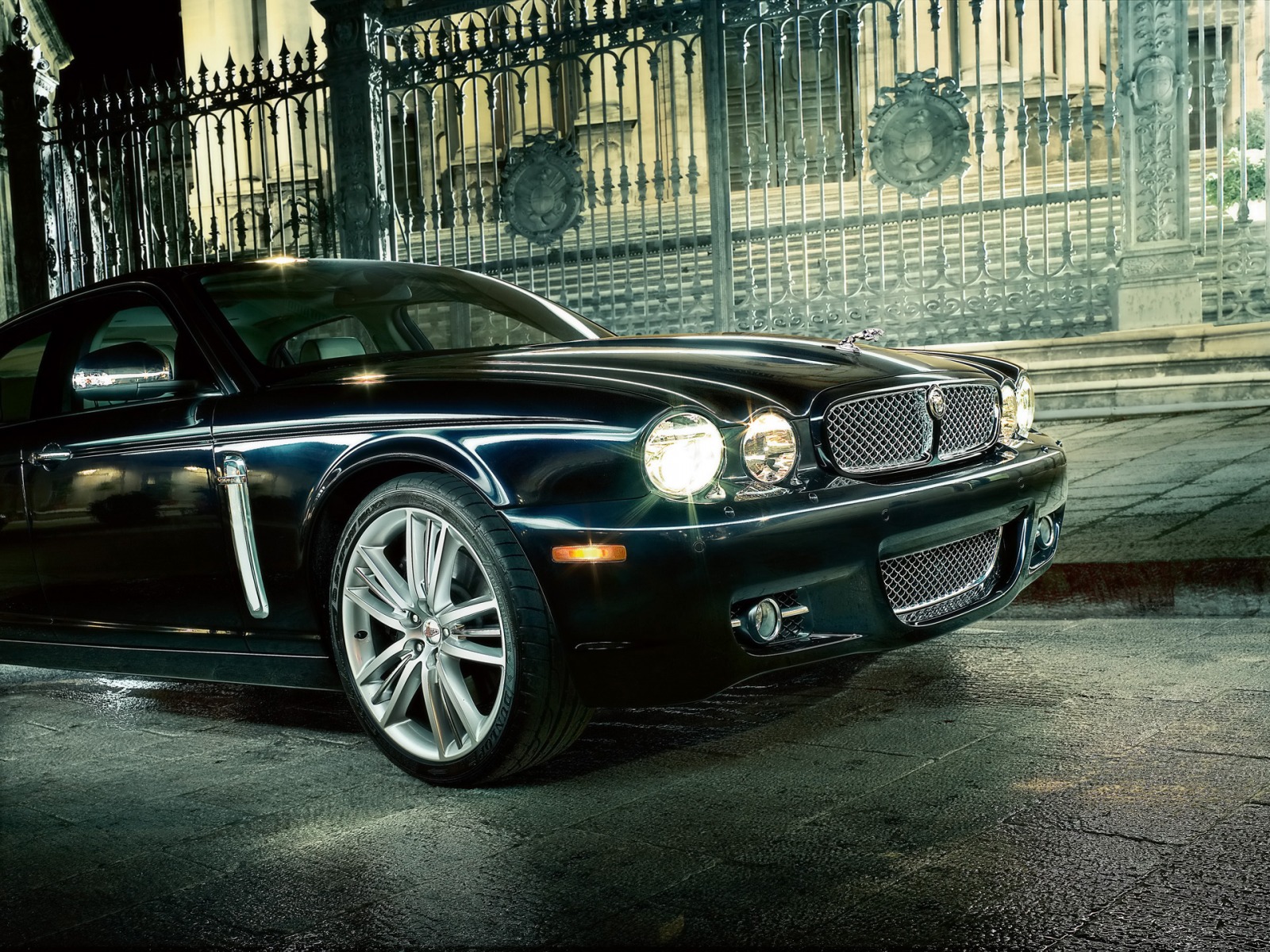 Jaguar X-Type Wallpapers