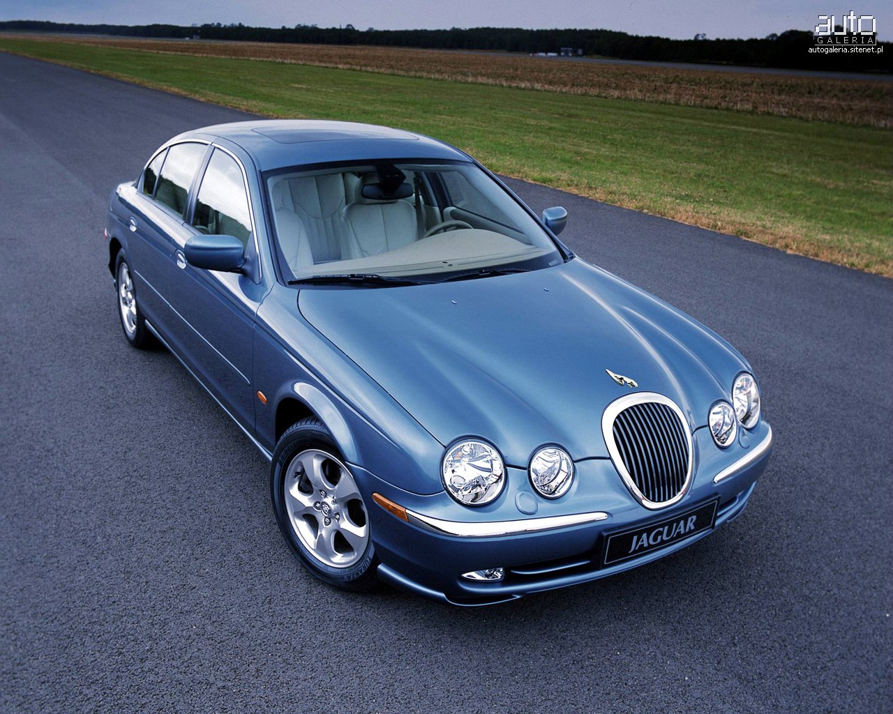 Jaguar X-Type Wallpapers