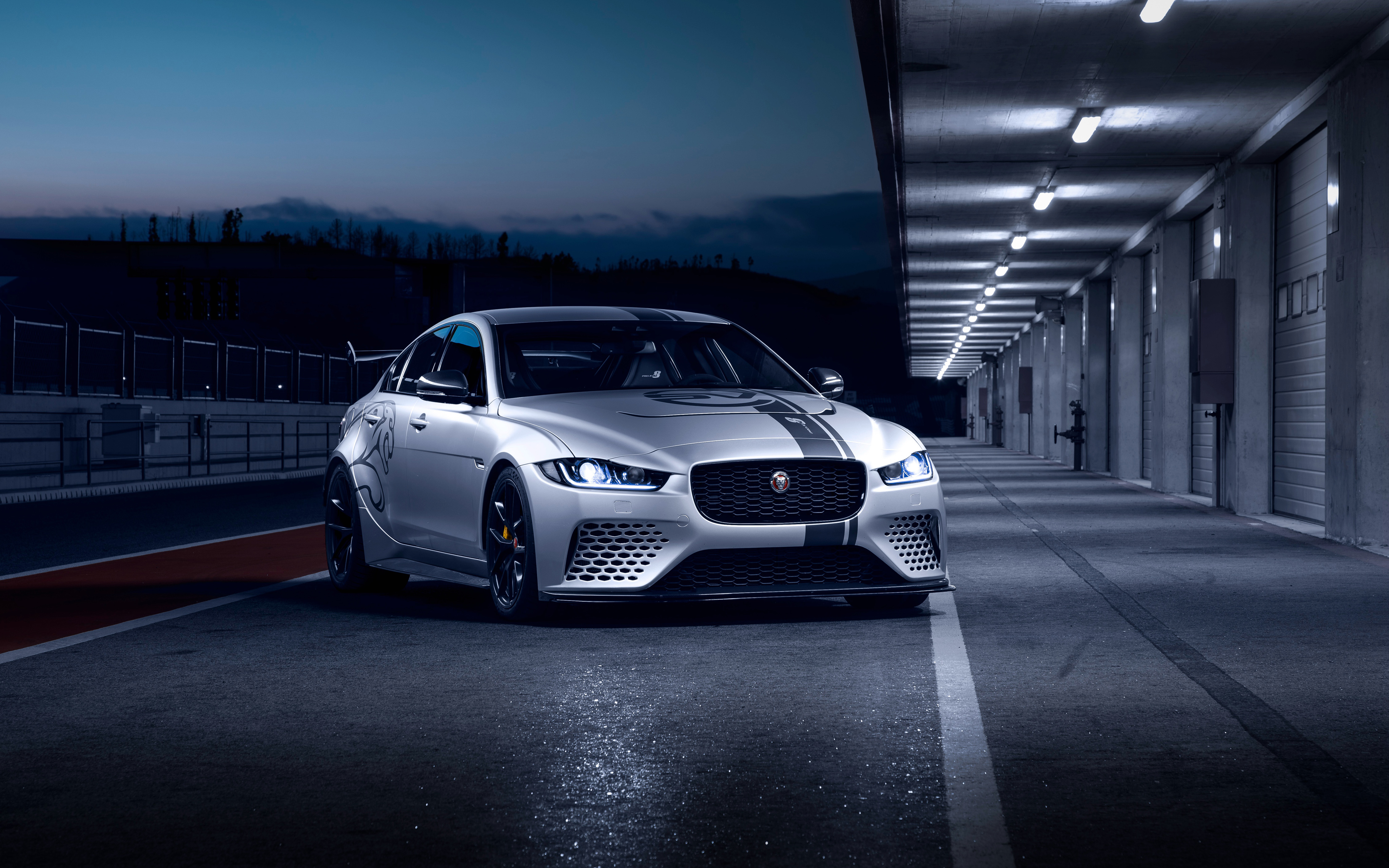 Jaguar Xe 2019 Wallpapers