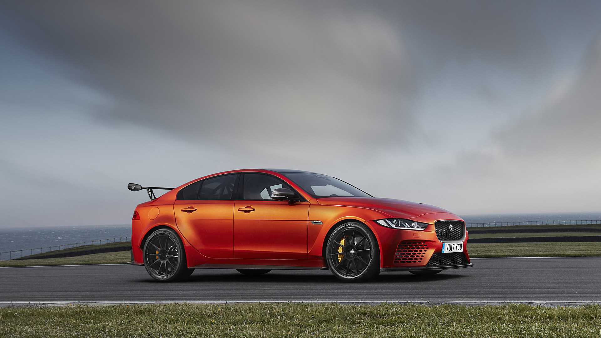 Jaguar Xe Project 8 Wallpapers