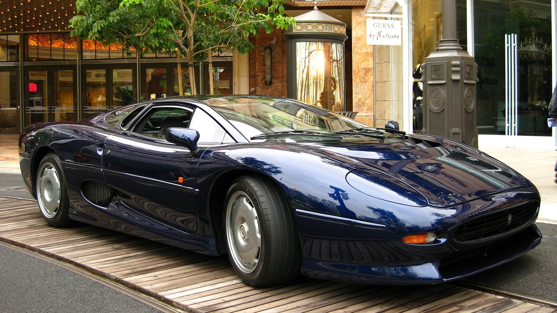 Jaguar Xj220 Wallpapers