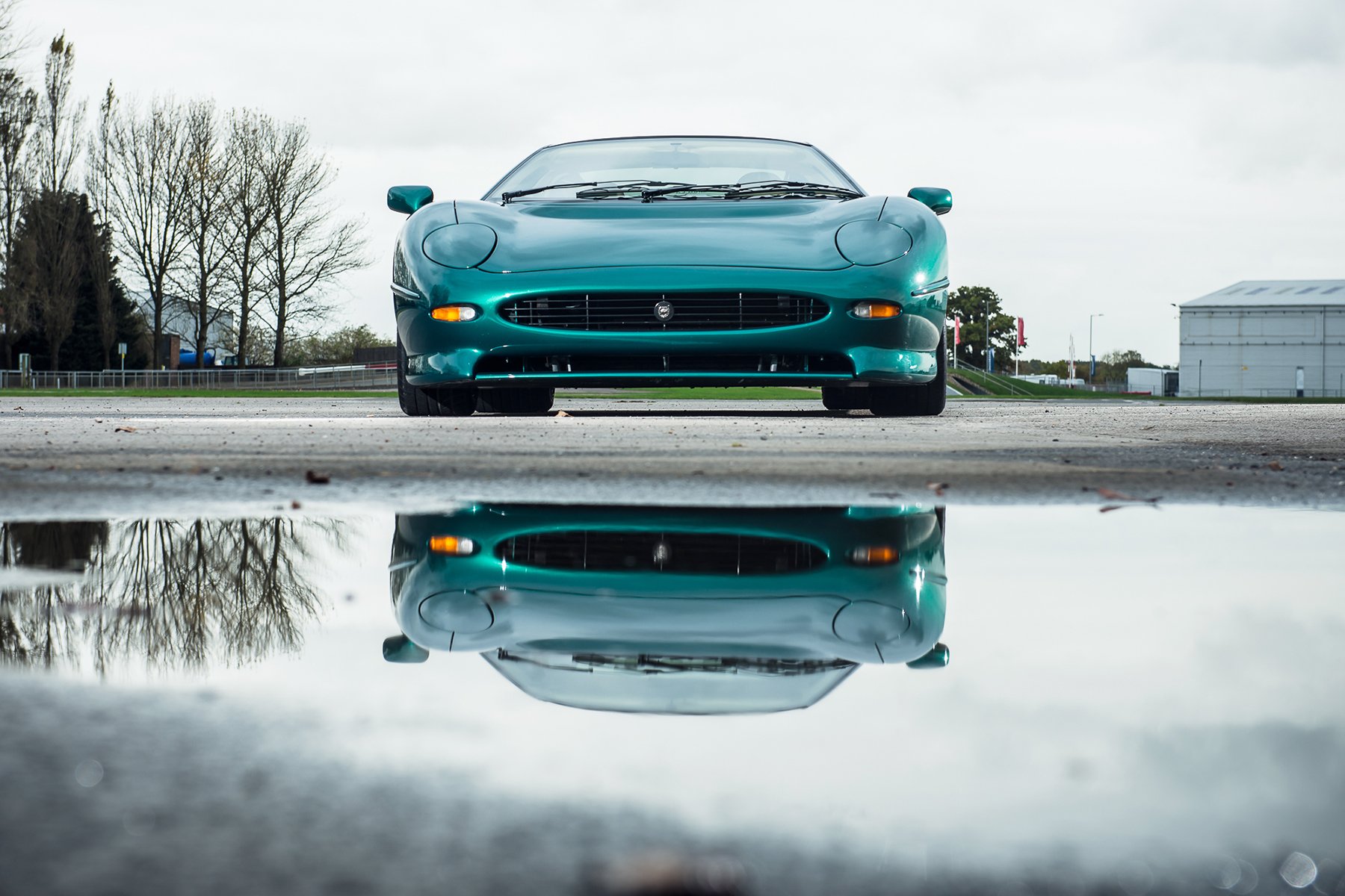 Jaguar Xj220 Wallpapers