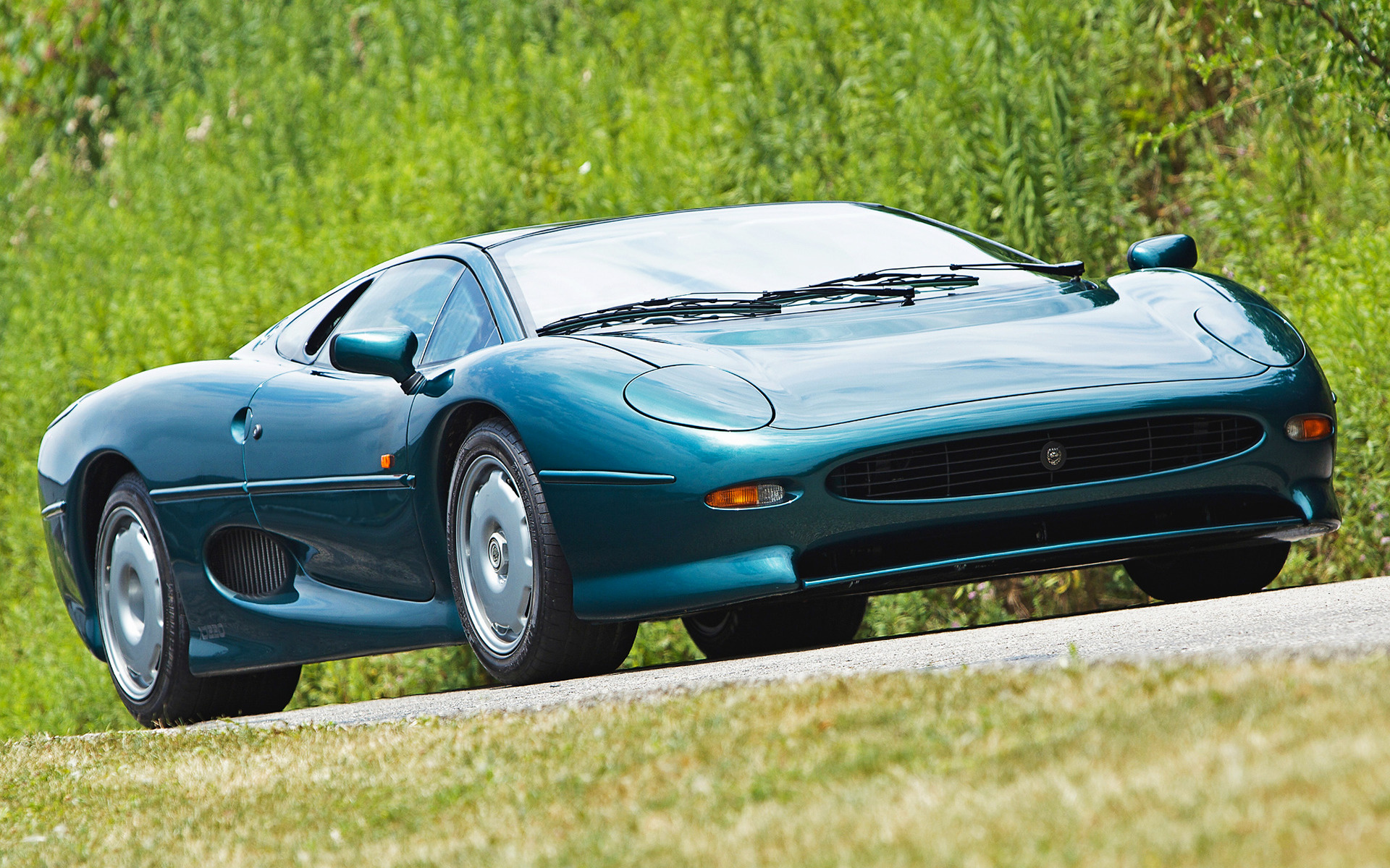 Jaguar Xj220 Wallpapers