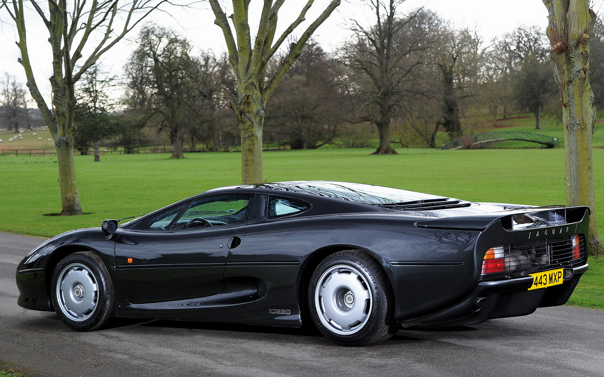 Jaguar Xj220 Wallpapers