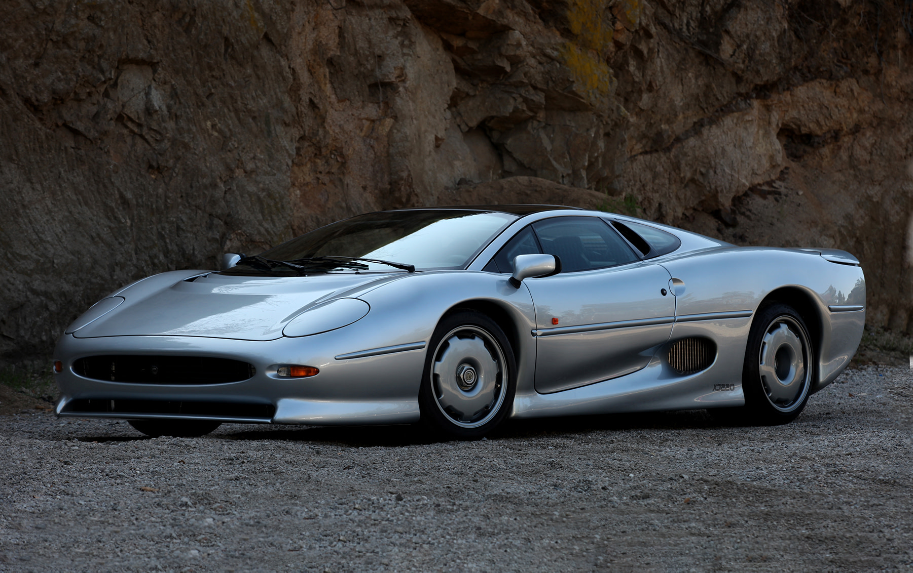 Jaguar Xj220 Wallpapers