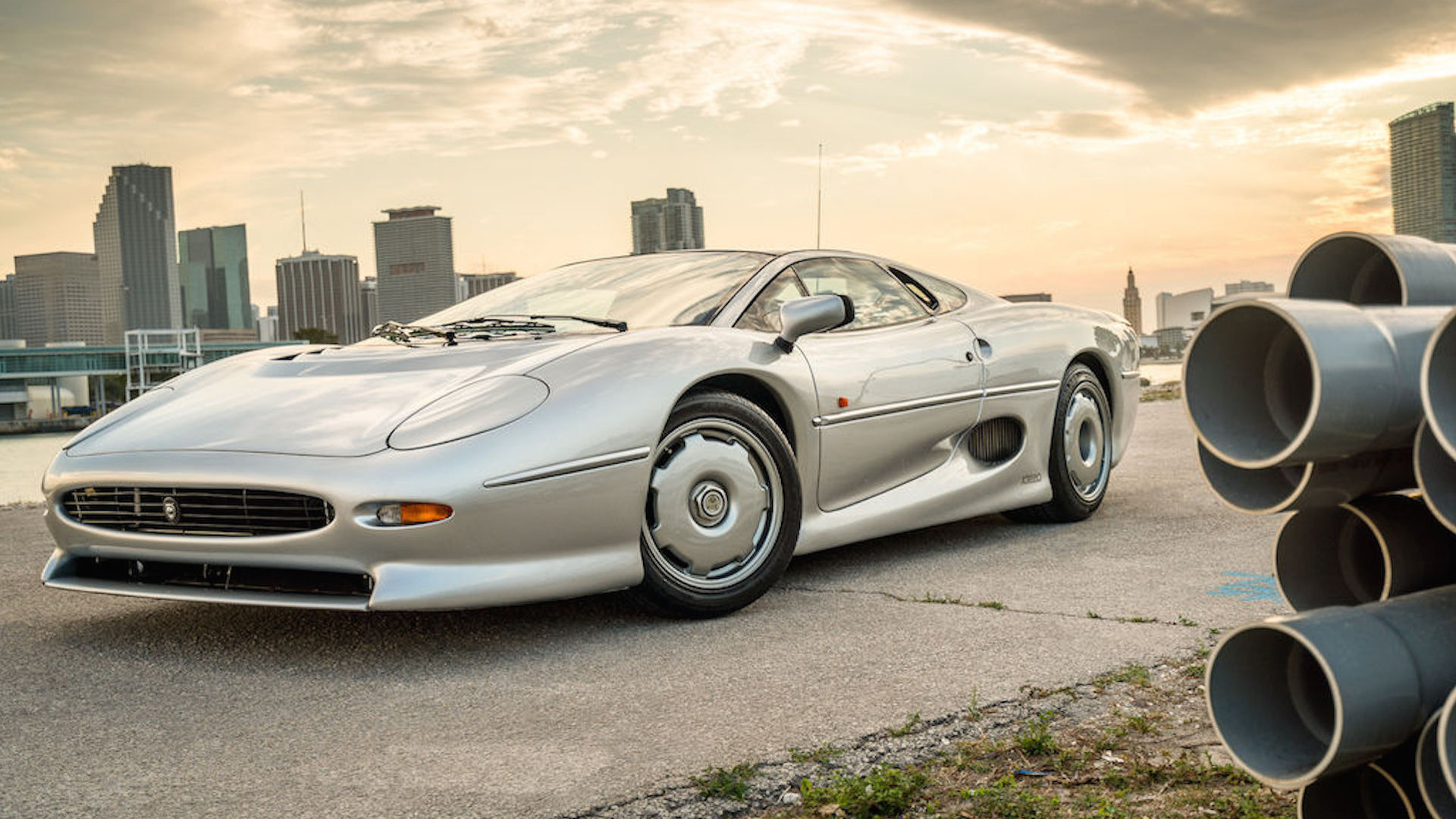 Jaguar Xj220 Wallpapers