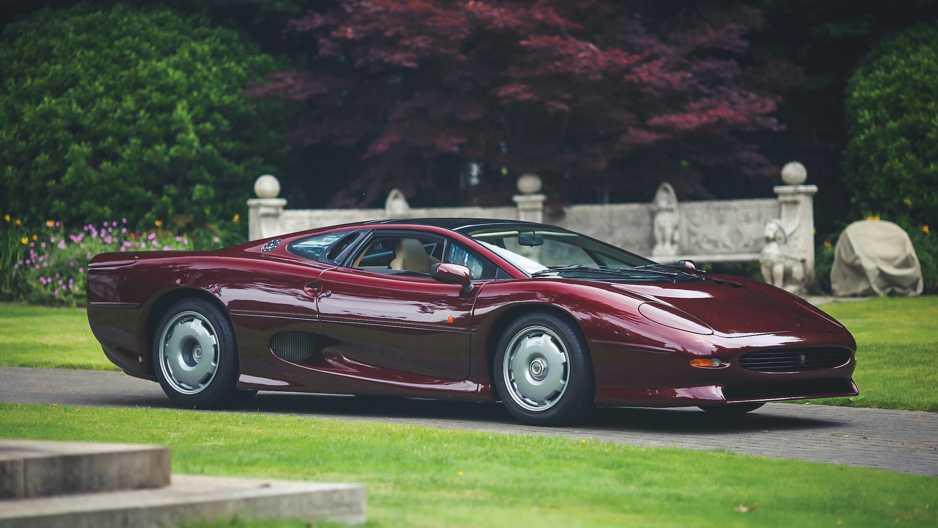 Jaguar Xj220 Wallpapers