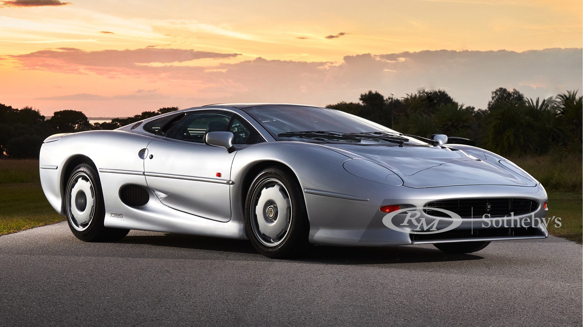 Jaguar Xj220 Wallpapers