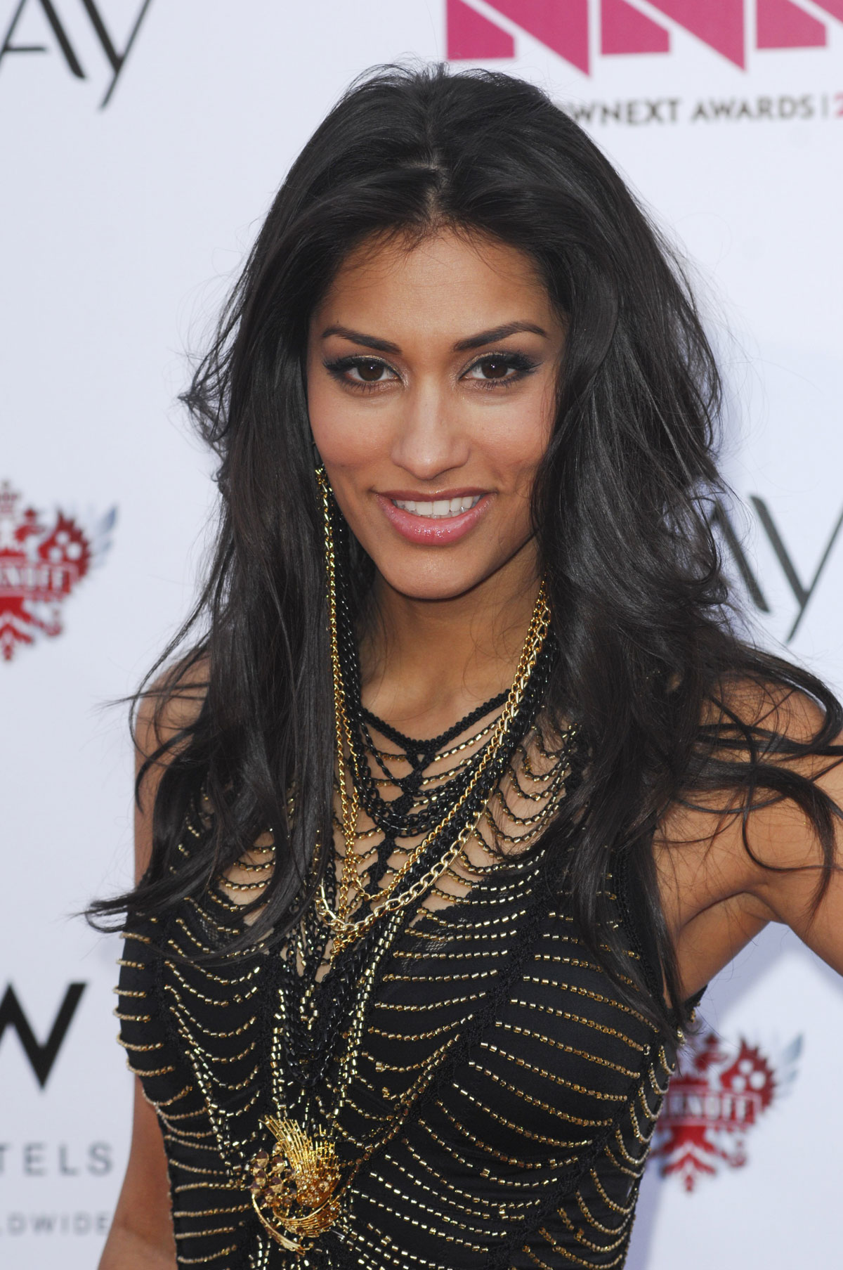 Janina Gavankar Aka Luna True Blood Actress Wallpapers