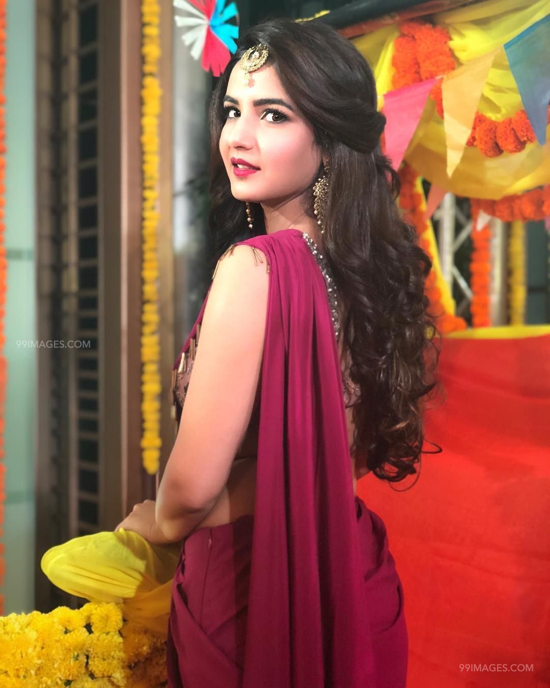 Jasmin Bhasin Wallpapers