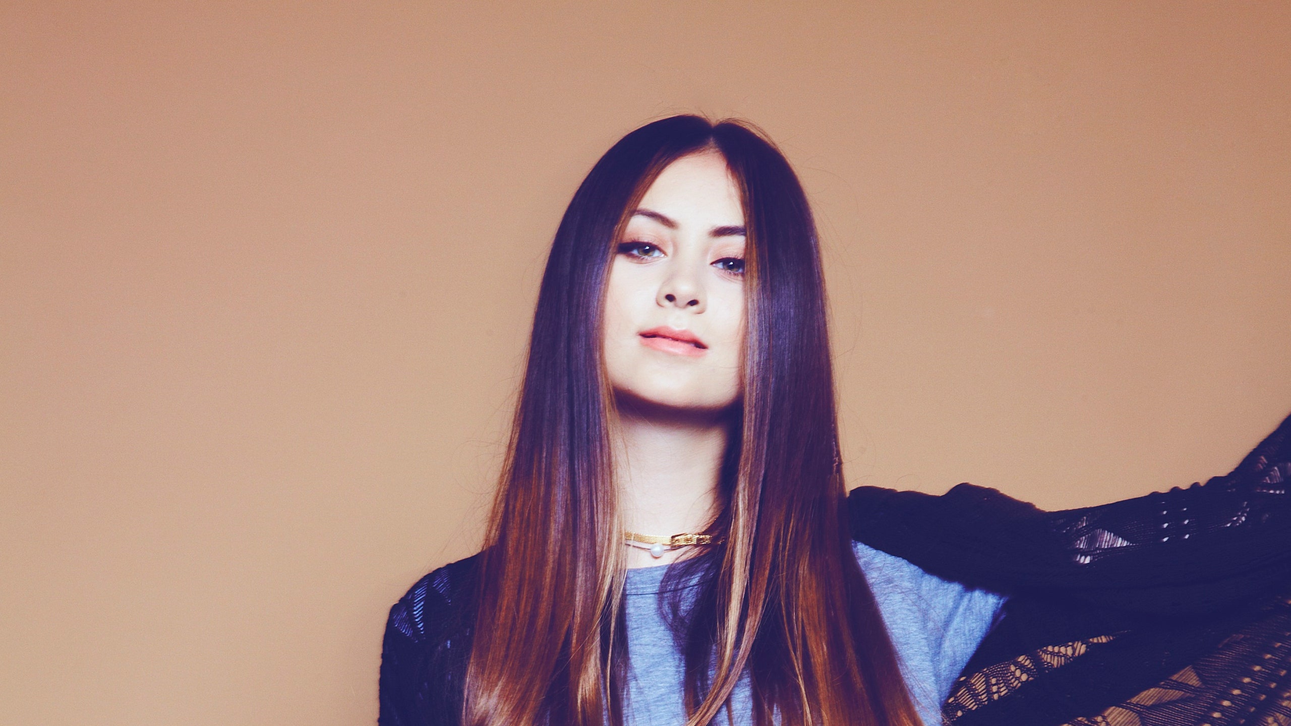 Jasmine Thompson Wallpapers