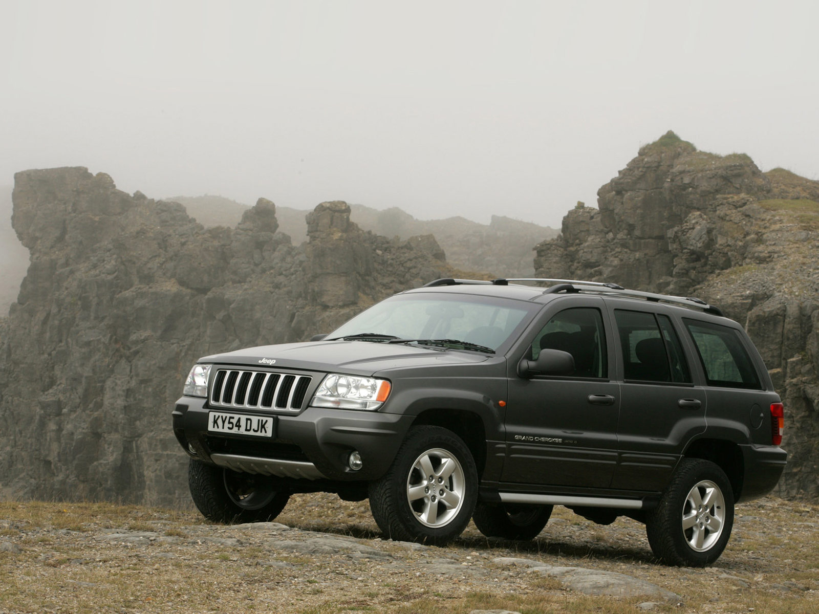 Jeep Grand Cherokee Wallpapers