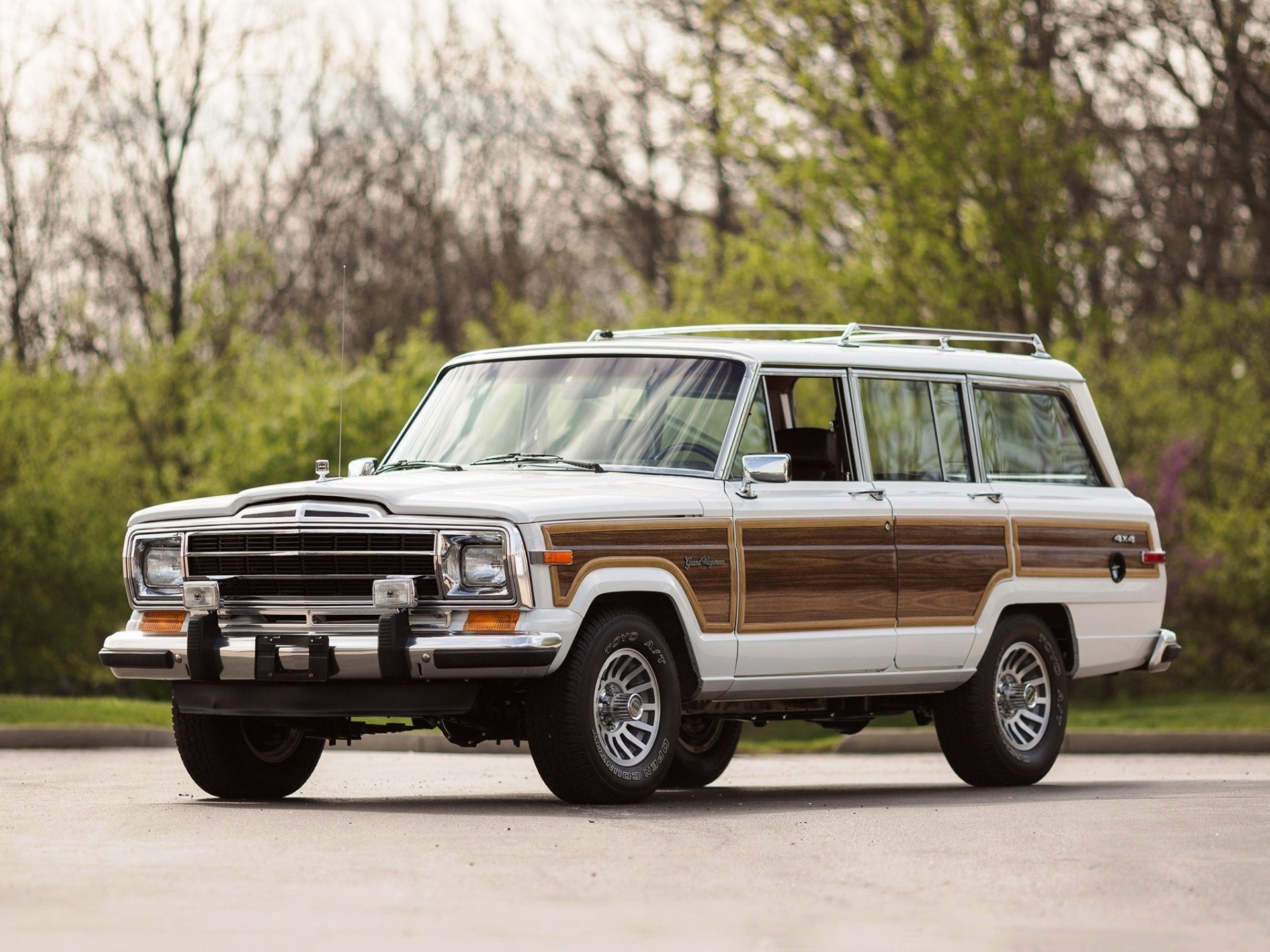 Jeep Grand Wagoneer Wallpapers