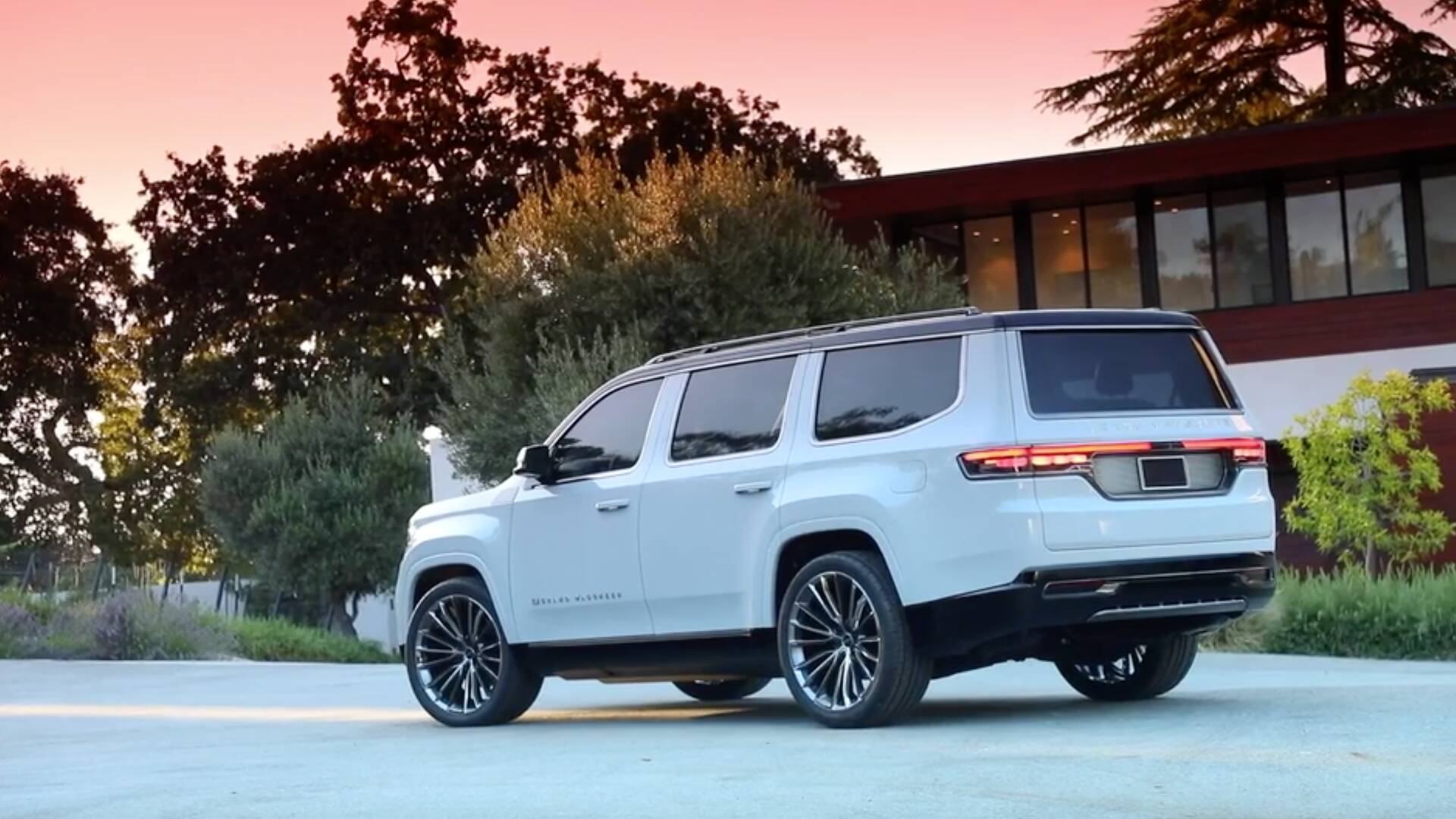 2022 Jeep Grand Wagoneer Series III