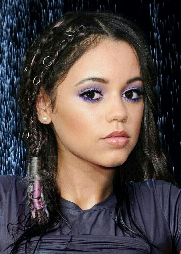 Jenna Ortega Wallpapers