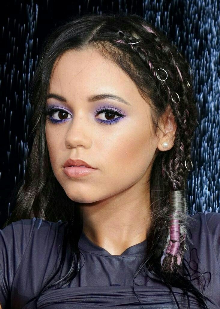 Jenna Ortega Wallpapers