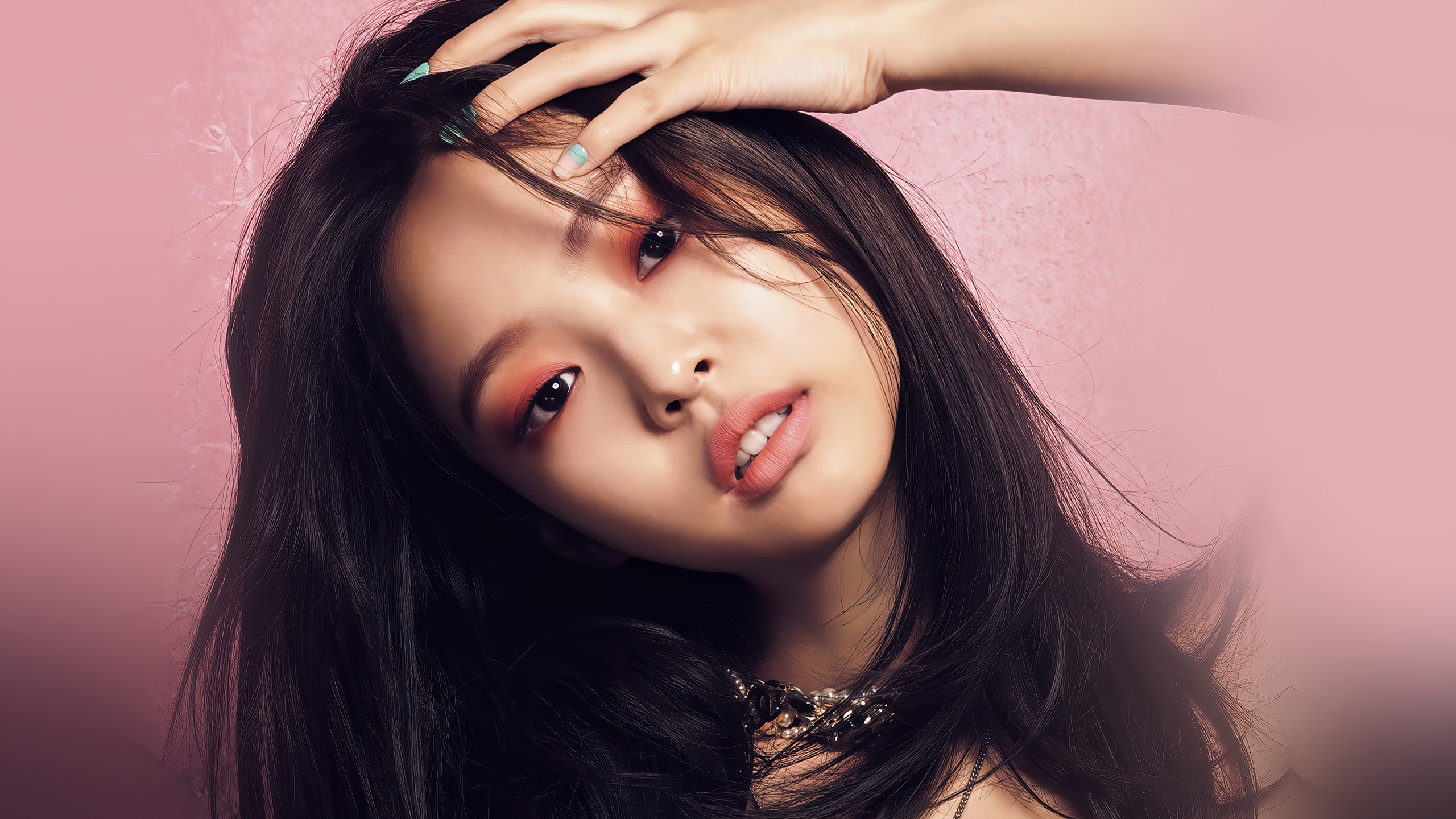 Jennie Desktop Wallpapers