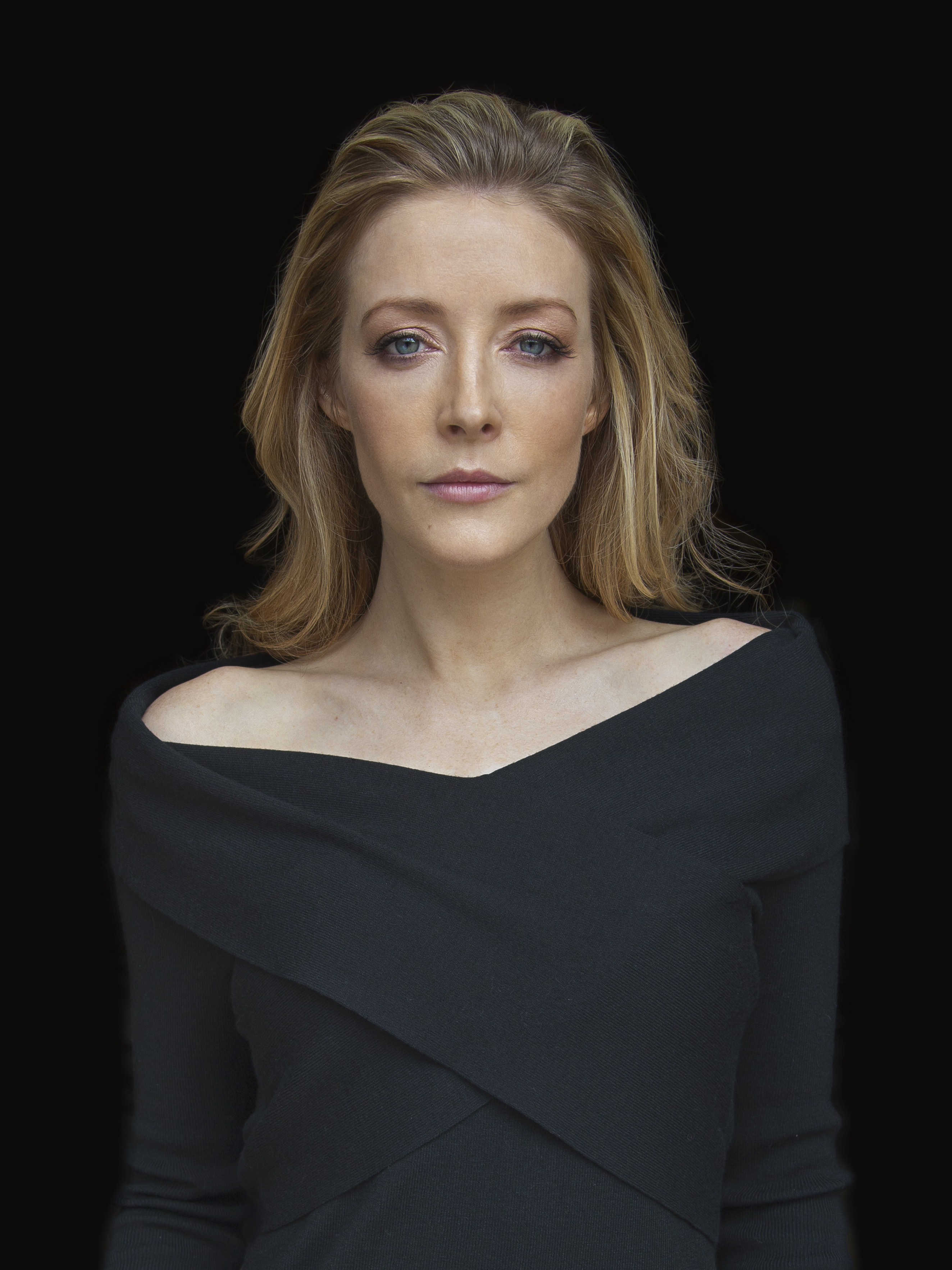 Jennifer Finnigan Wallpapers