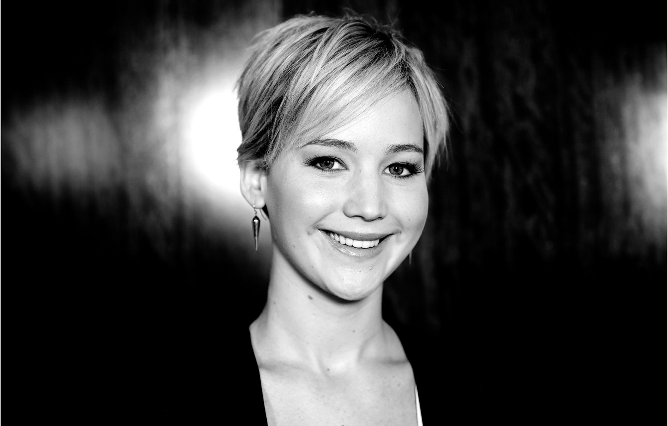 Jennifer Lawrence Black And White Wallpapers