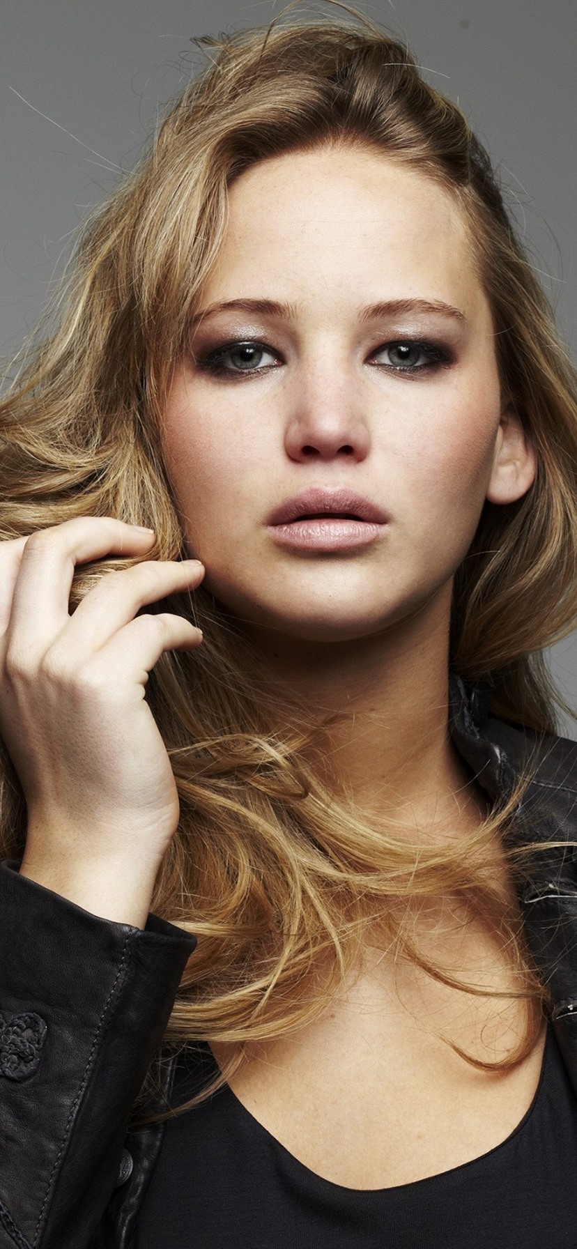 Jennifer Lawrence Glamour Wallpapers