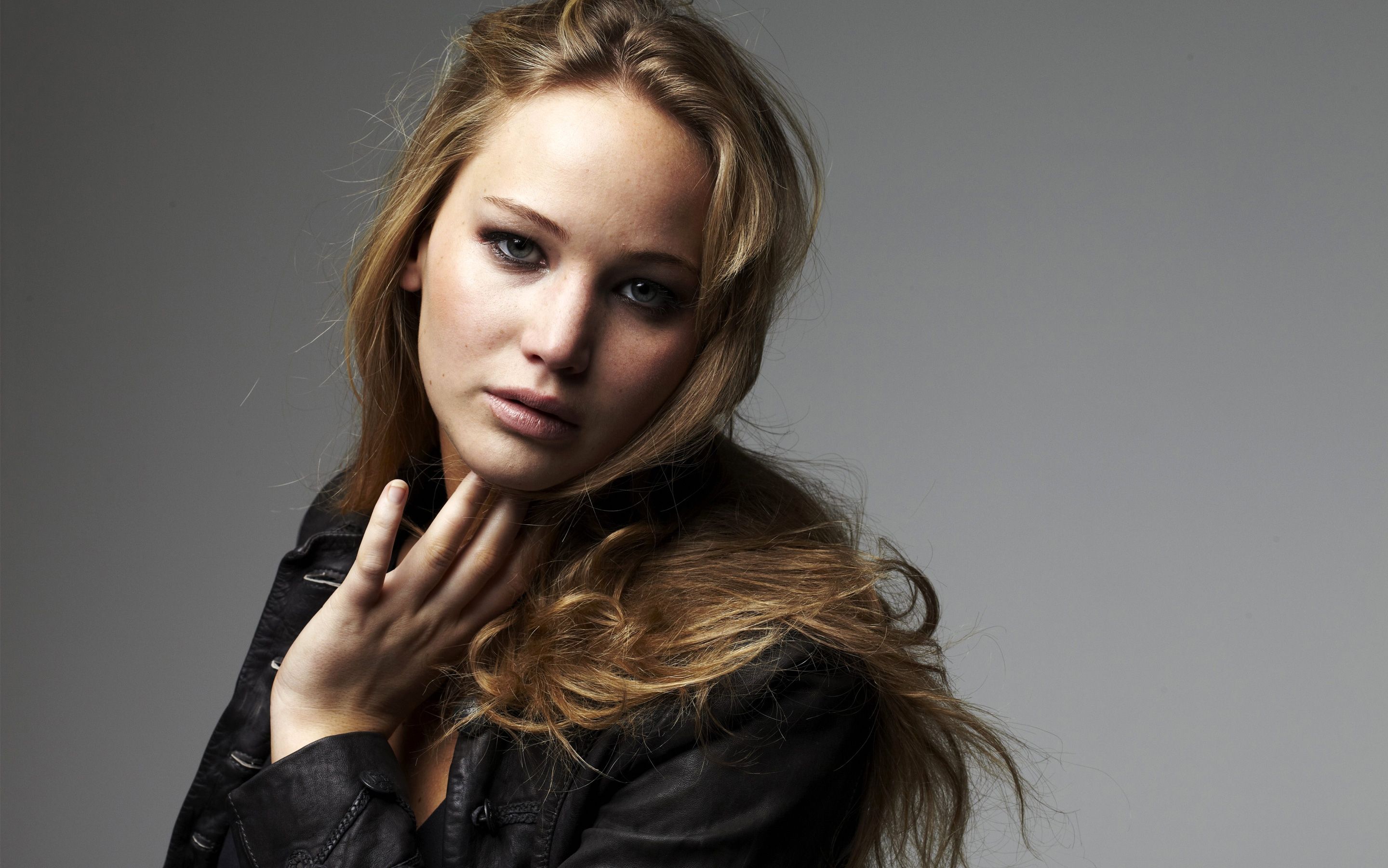 Jennifer Lawrence LA Times portrait Wallpapers