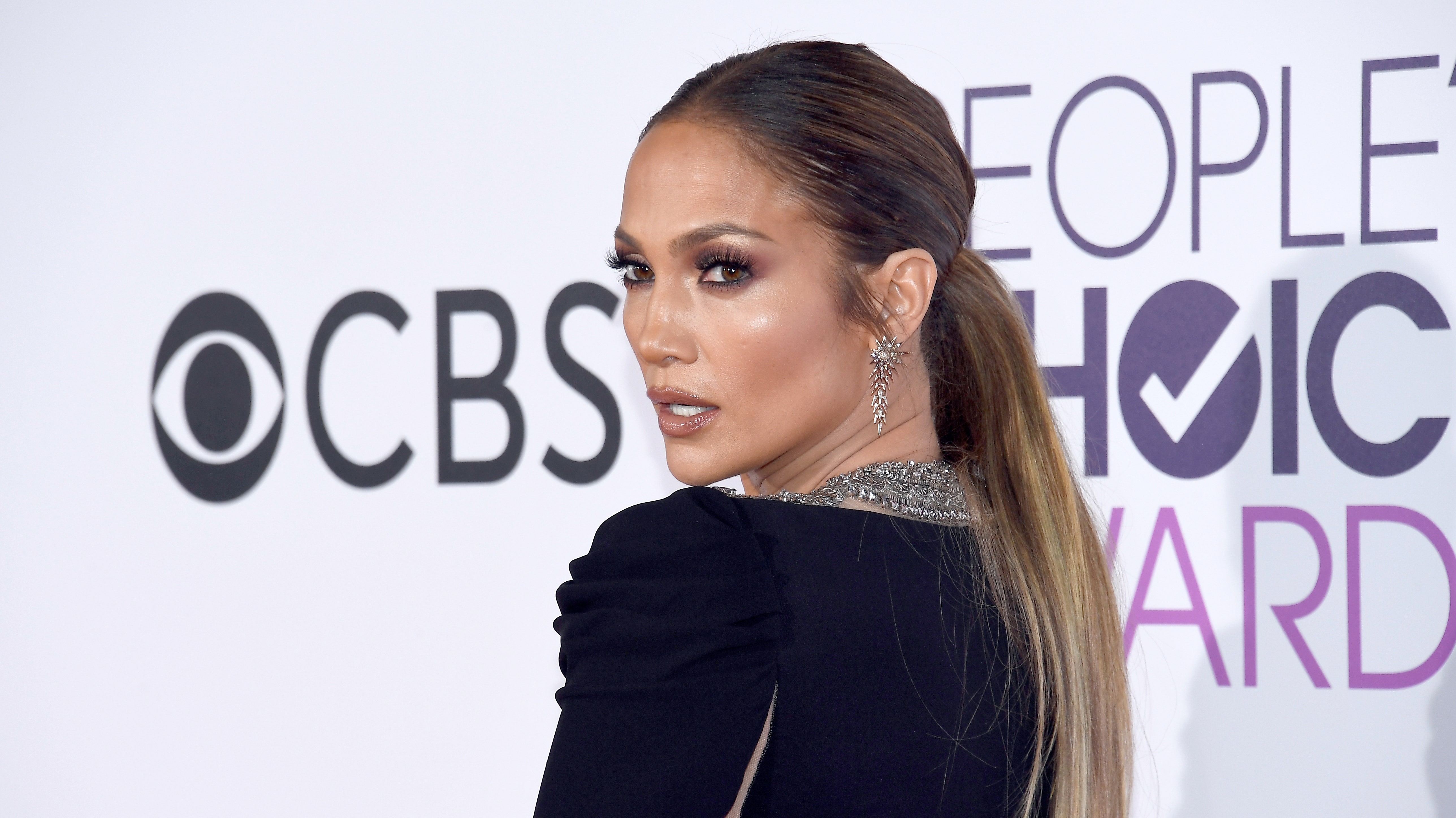 Jennifer Lopez Face 2017 Wallpapers