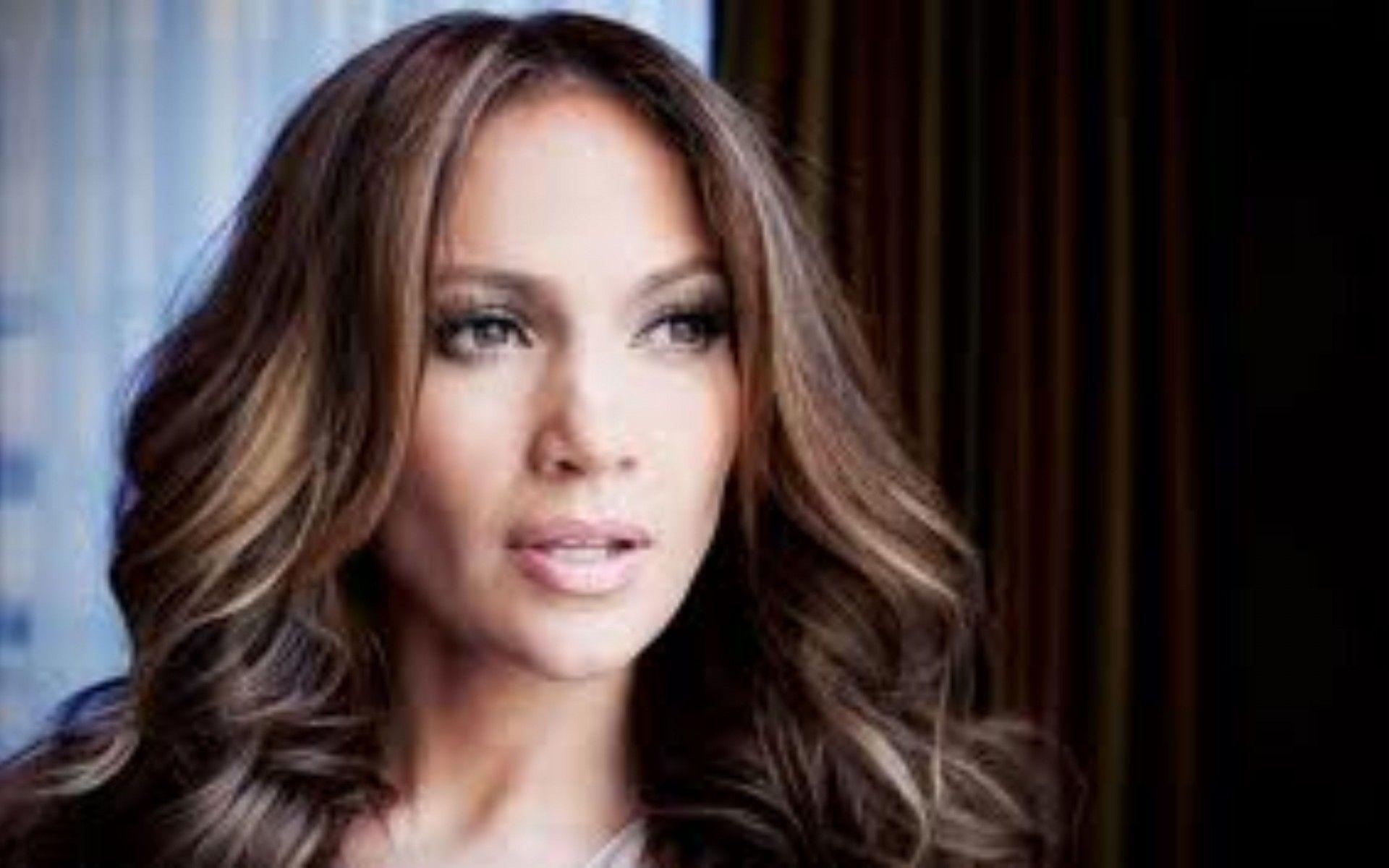 Jennifer Lopez Face 2017 Wallpapers