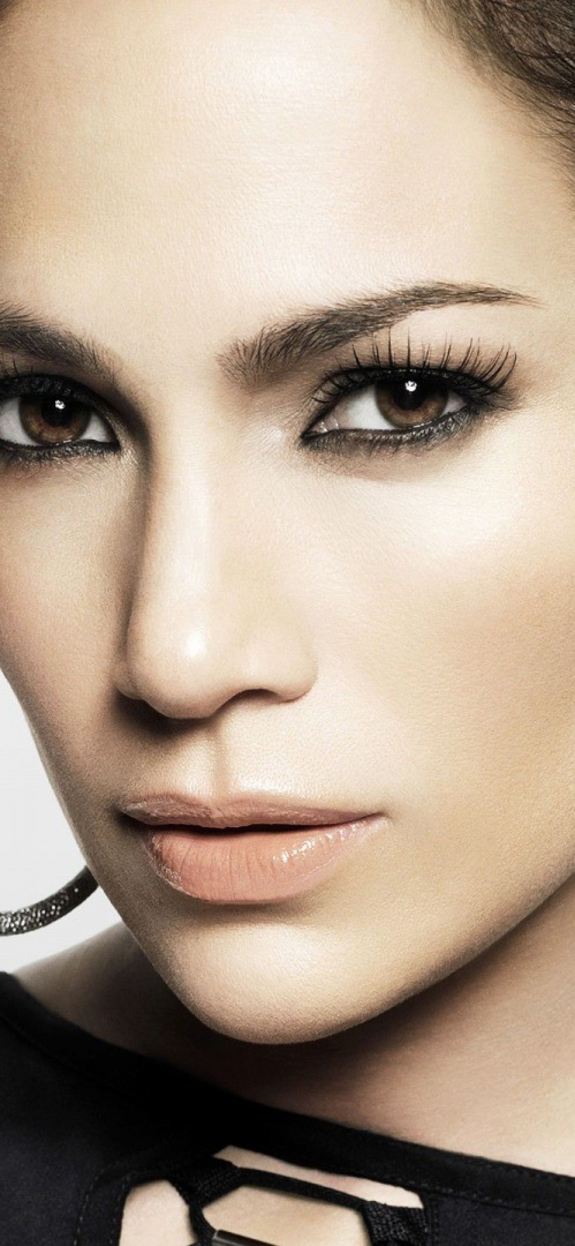 Jennifer Lopez Face Wallpapers