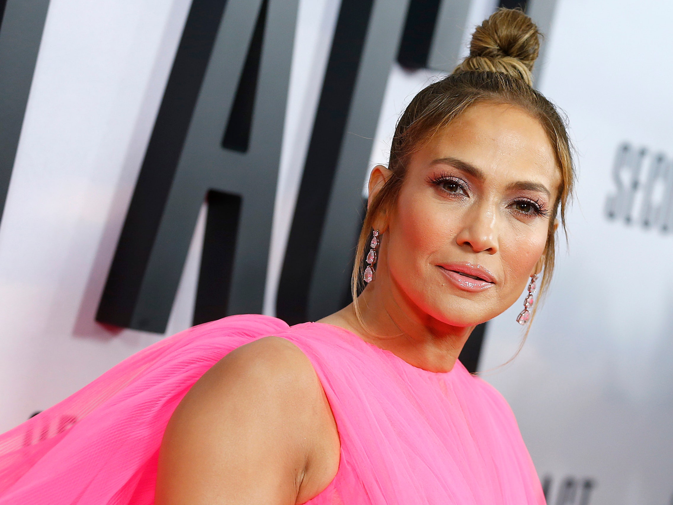 Jennifer Lopez People Of The Year 2019 Wallpapers