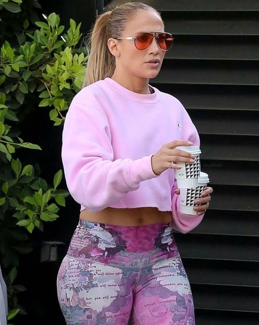 Jennifer Lopez Workout Wallpapers