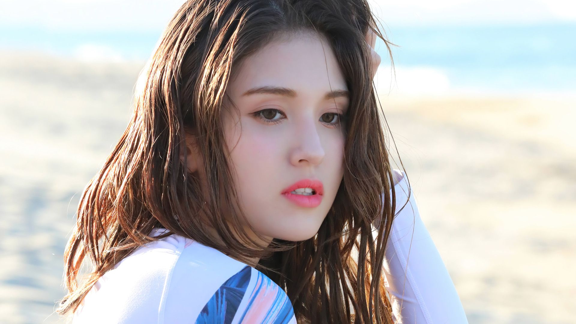 Jeon Somi K-Pop Singer 2020 Wallpapers