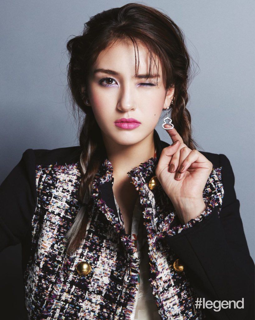 Jeon Somi K-Pop Singer 2020 Wallpapers