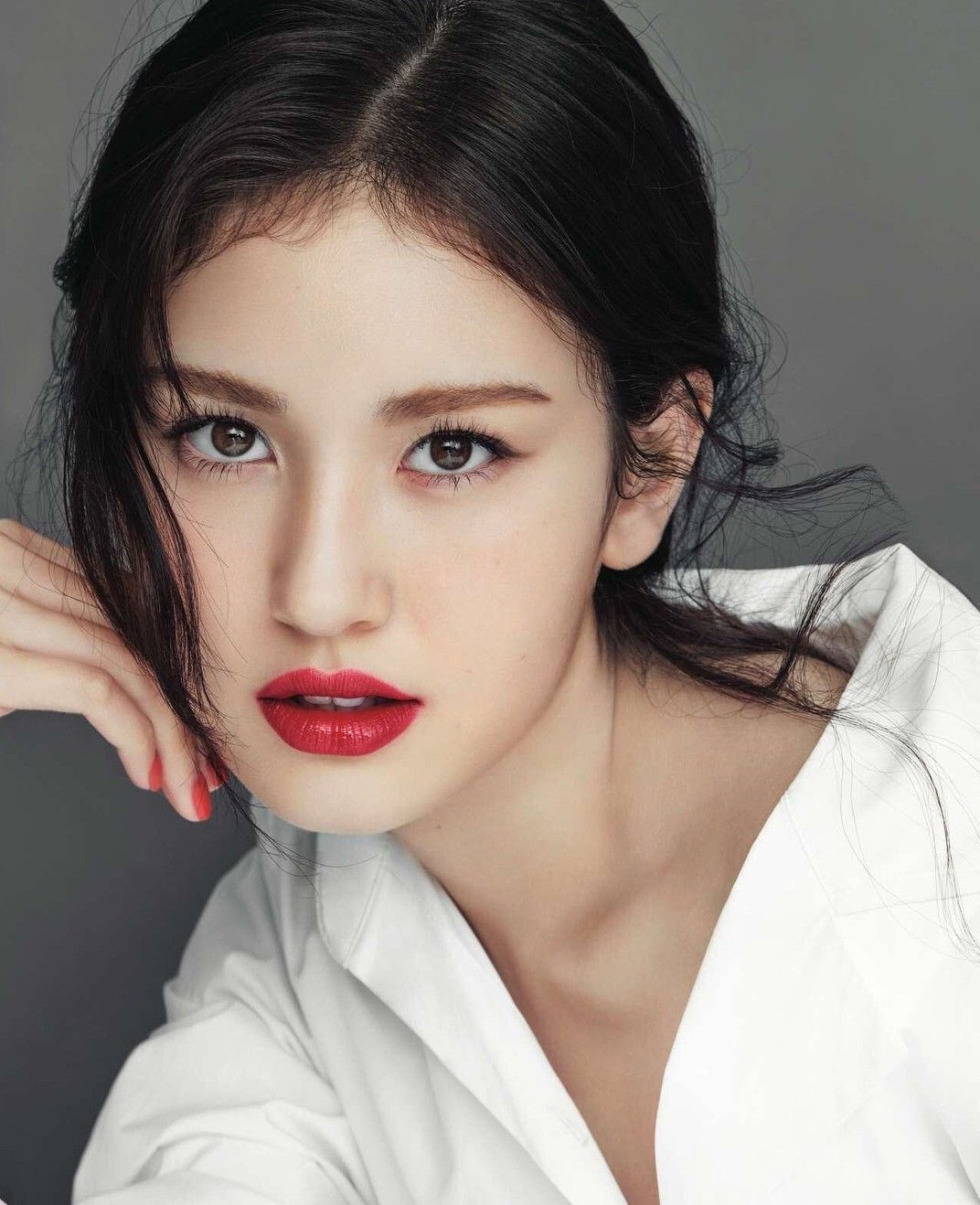 Jeon Somi Photoshoot K-Pop Singer Wallpapers