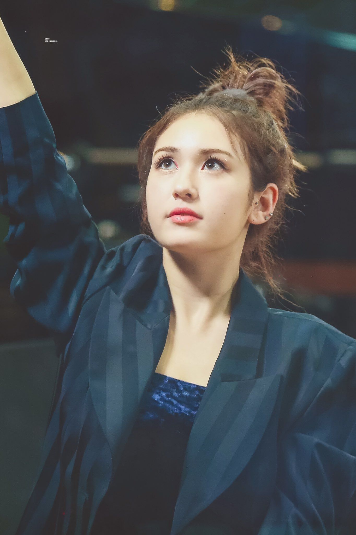 Jeon Somi Photoshoot K-Pop Singer Wallpapers