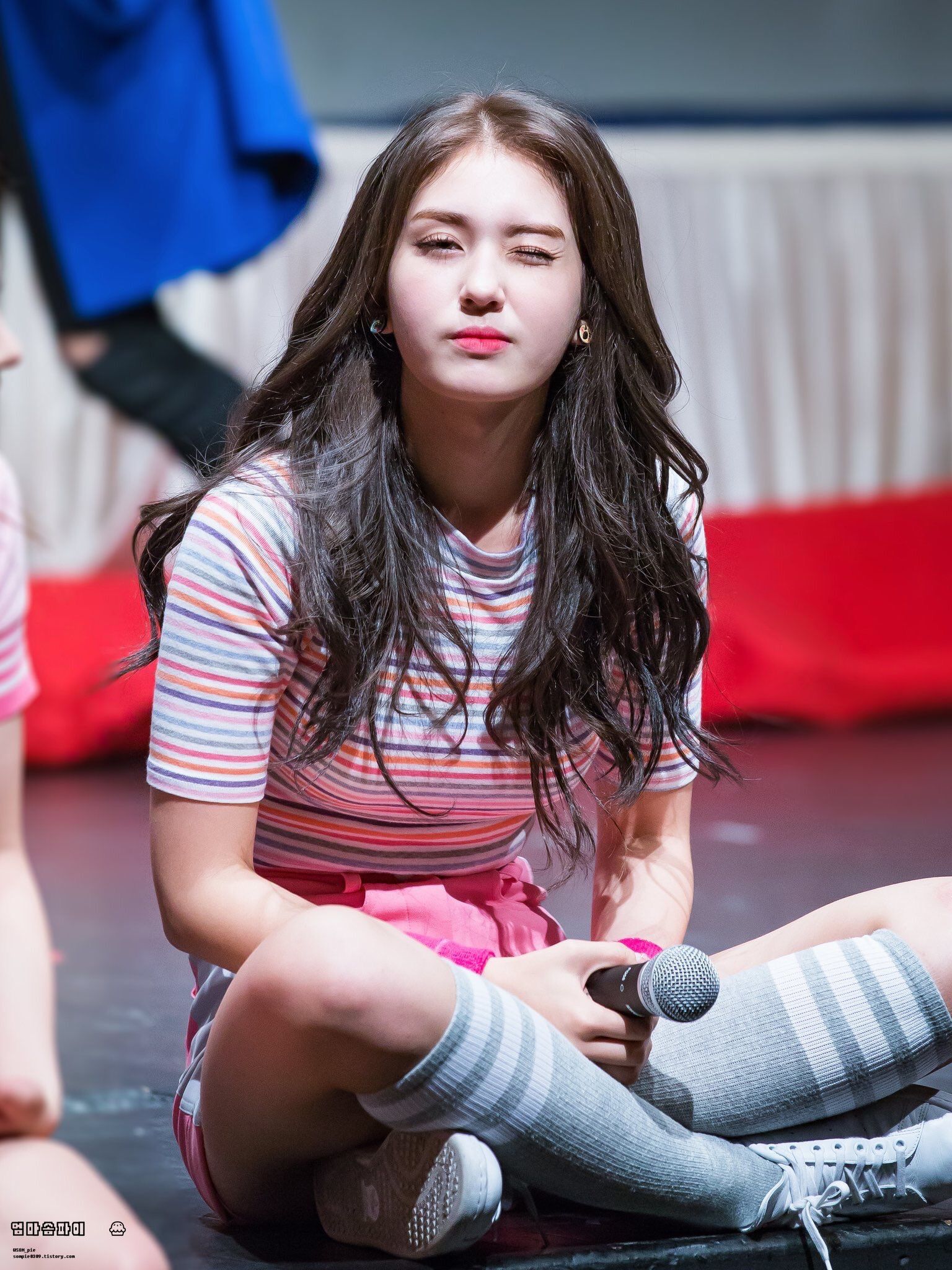 Jeon Somi Wallpapers