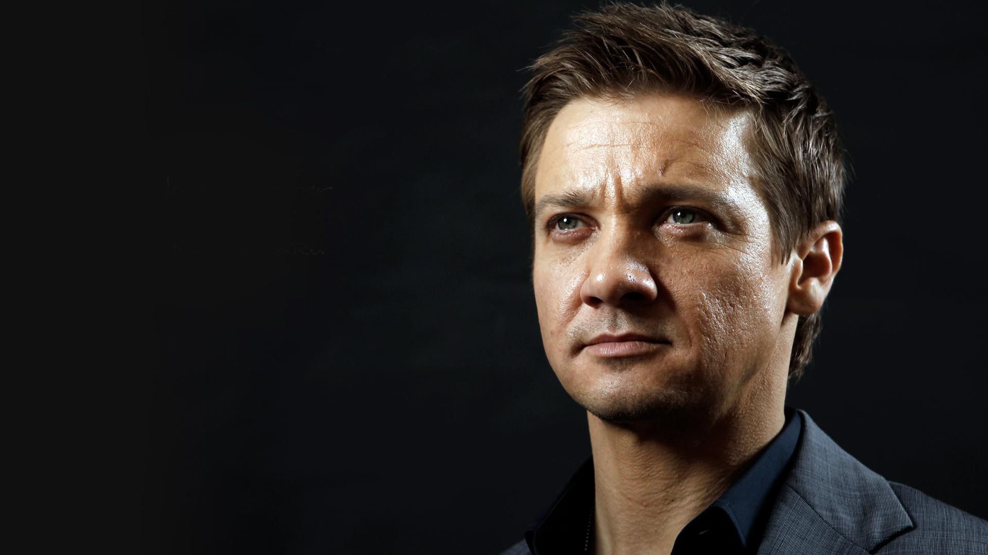 Jeremy Renner Wallpapers