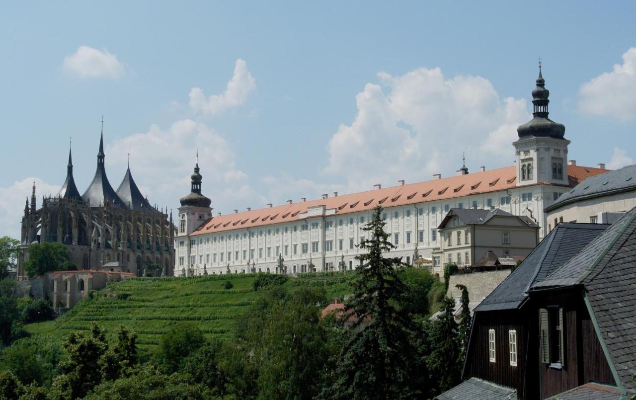 Jesuit College, Kutna Hora Wallpapers