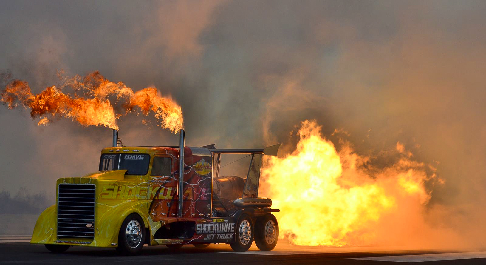 Jet Truck Wallpapers