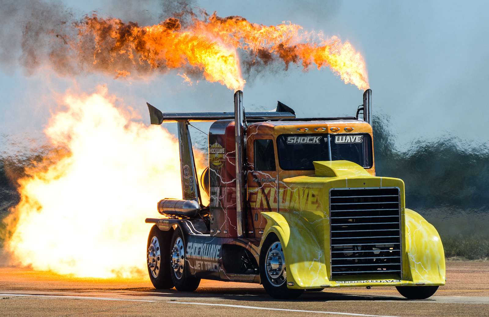 Jet Truck Wallpapers