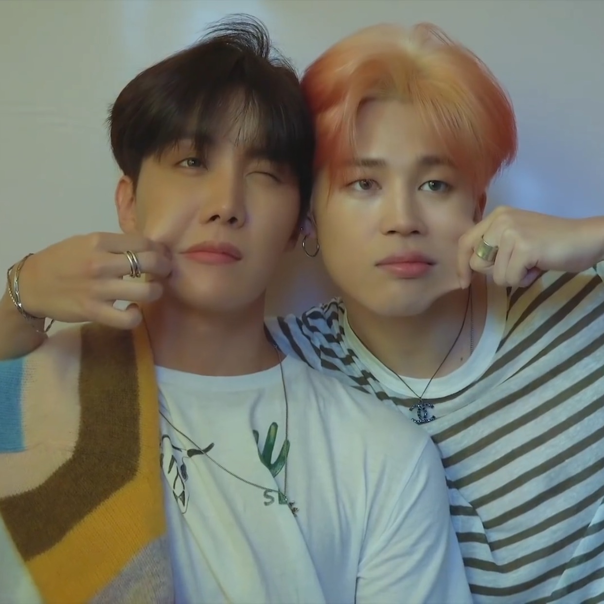 Jihope Wallpapers