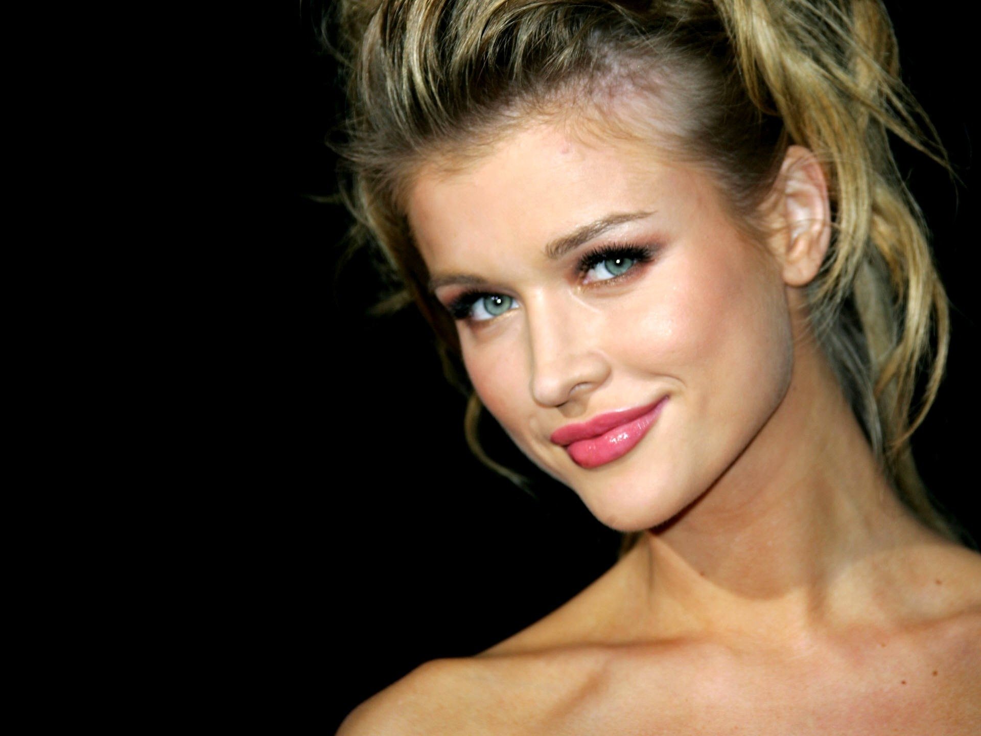 Joanna Krupa Wallpapers