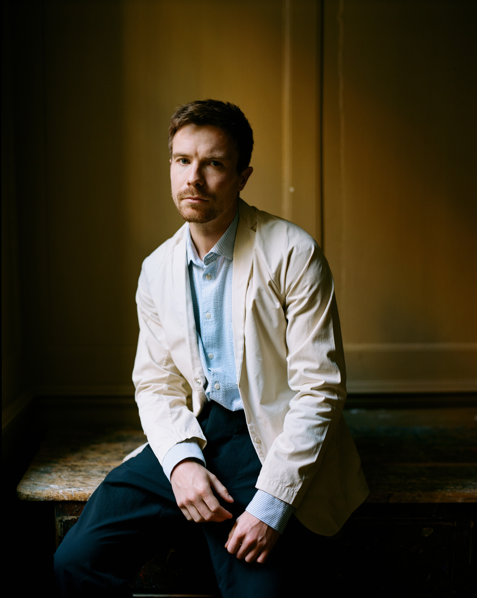 Joe Dempsie Wallpapers