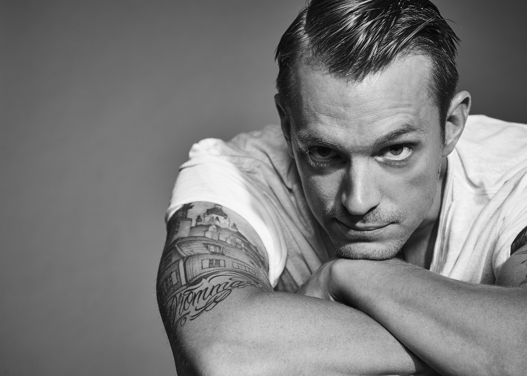 Joel Kinnaman Wallpapers