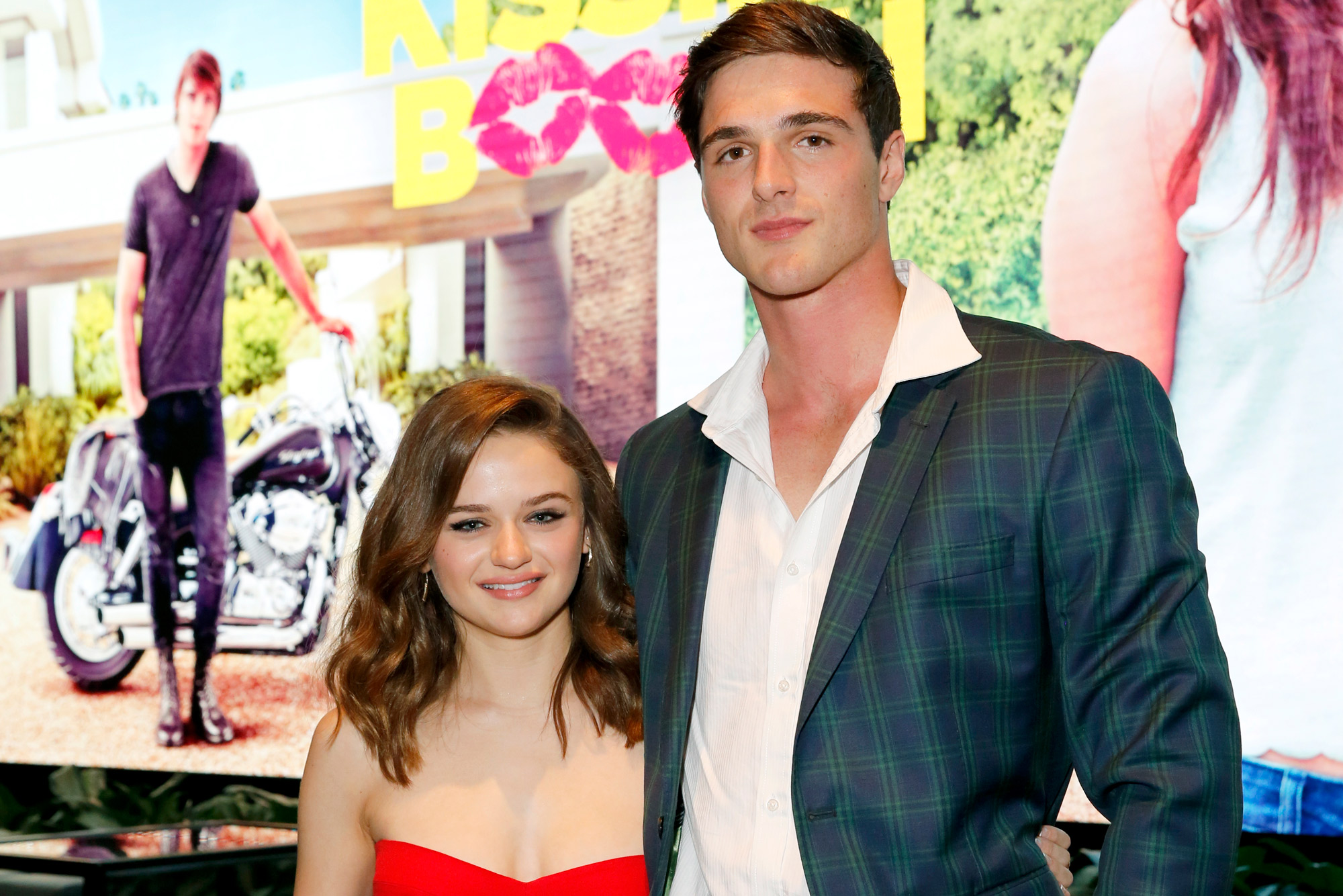 Joey King &Amp; Jacob Elordi In The Kissing Booth 3 Wallpapers