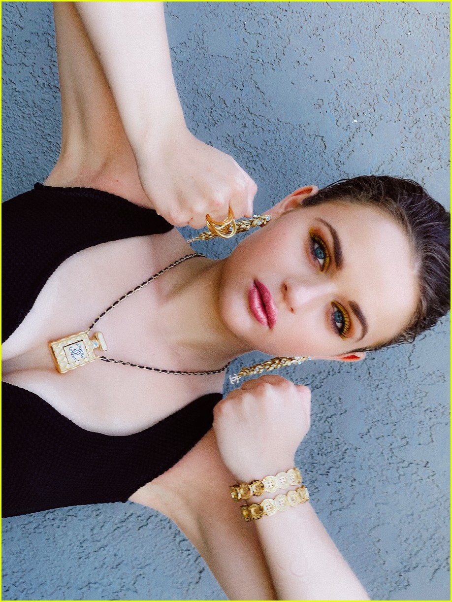 Joey King Magazine Wallpapers