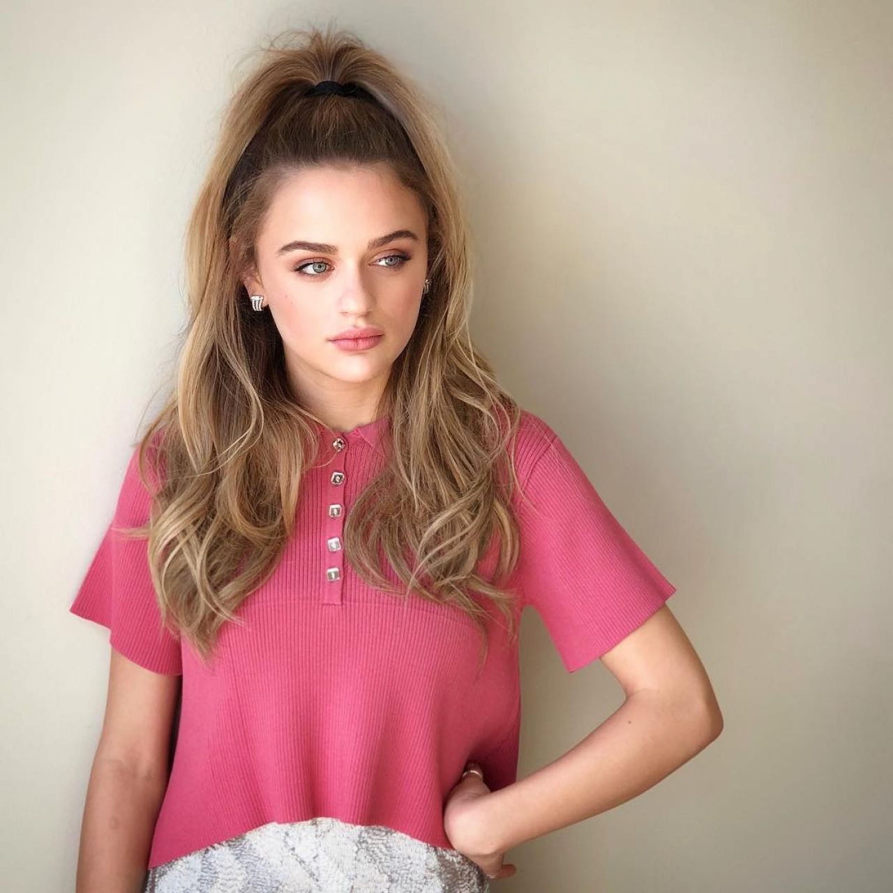 Joey King New Wallpapers