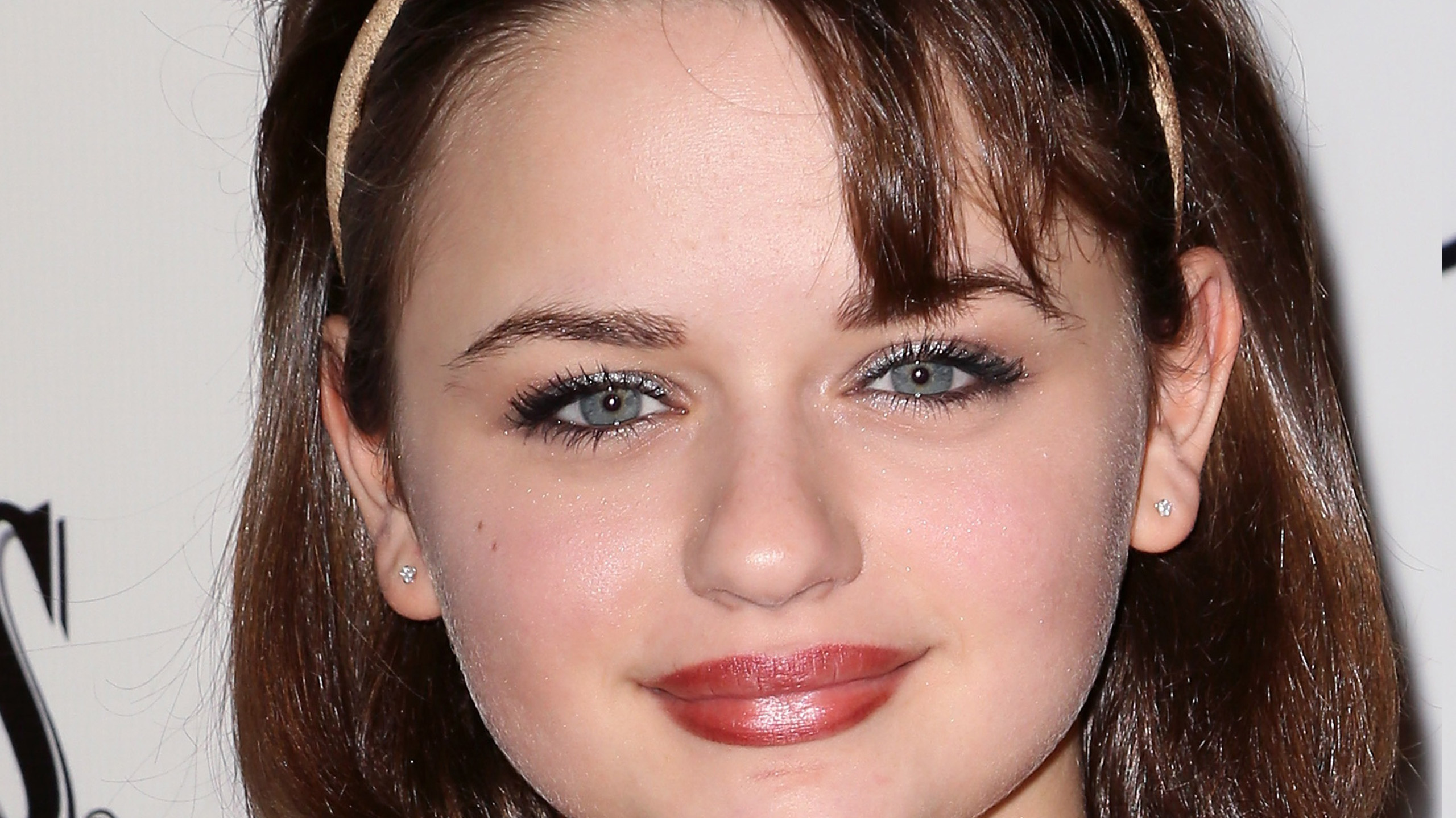 Joey King Poster Wallpapers